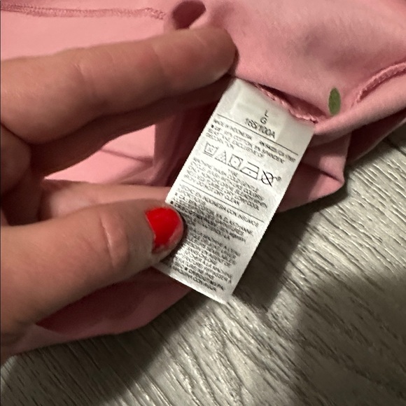 NWT Old Navy  Pink Lace off the shoulder Tee size Large - Picture 4 of 13